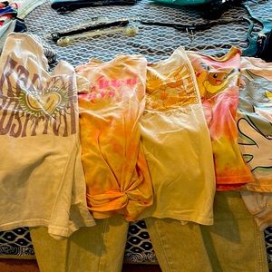 6 Teen tshirts different sizes most fit like youth Xl